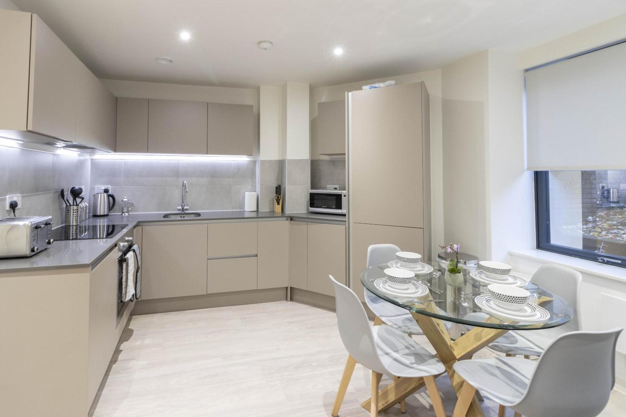 Linacre 1&2 - One And Two Bed Flat Behind The Cathedral With Free Parking And Fast Wifi Lägenhet Exeter Exteriör bild