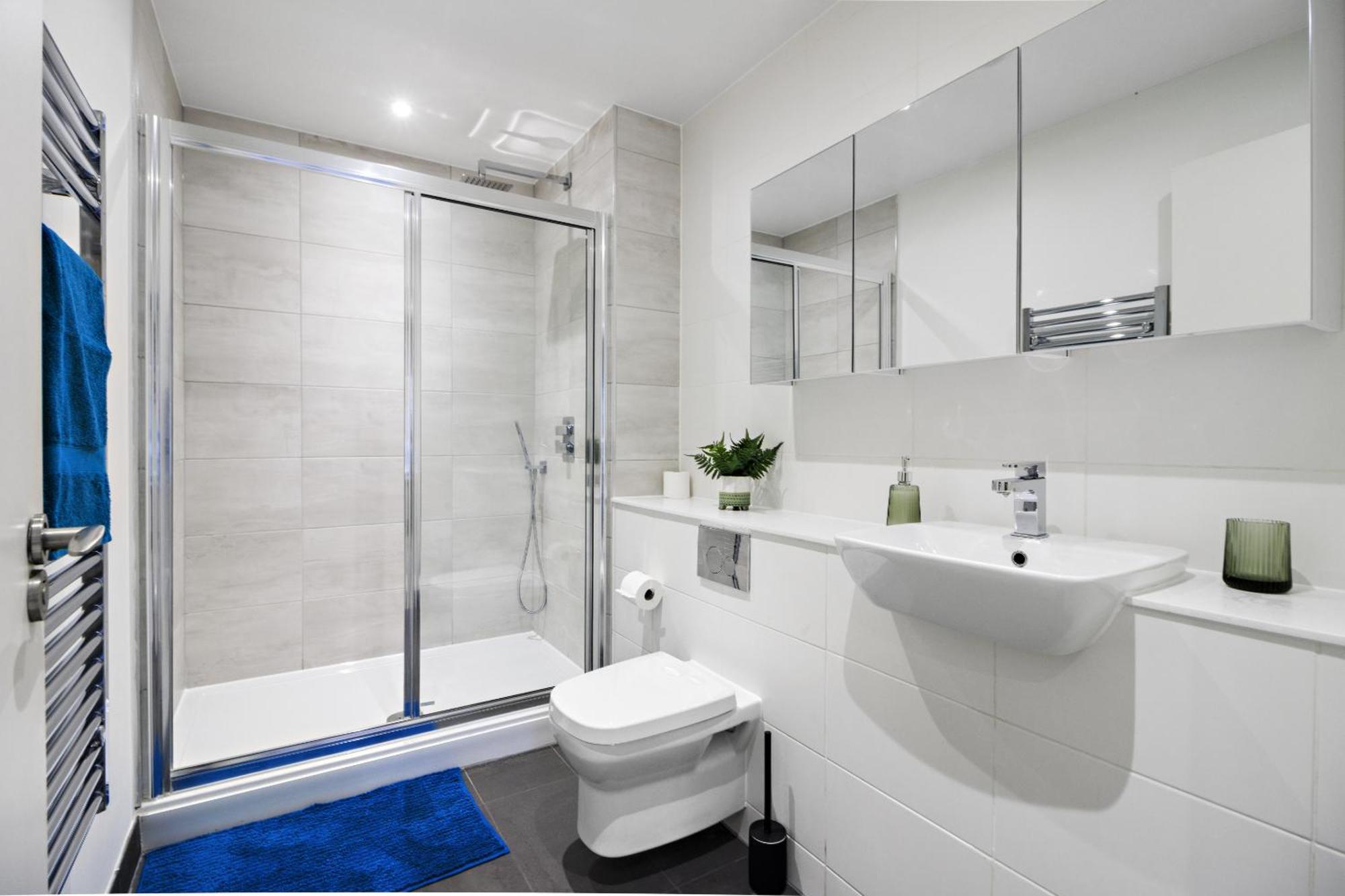 Linacre 1&2 - One And Two Bed Flat Behind The Cathedral With Free Parking And Fast Wifi Lägenhet Exeter Rum bild